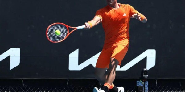 官方入口-澳网2026单打第二轮 中国军团独苗王欣瑜解锁32强 刷新个人赛会最佳纪录