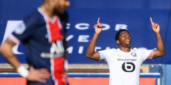 客户端下载-战术失效锋线低迷 输球的巴黎给拜仁卖了个大破绽