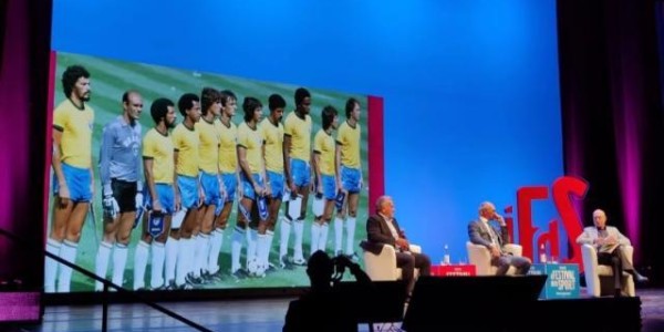 KAIYUN体育APP-艺术足球巅峰：法尔考和济科回忆1982梦幻巴西