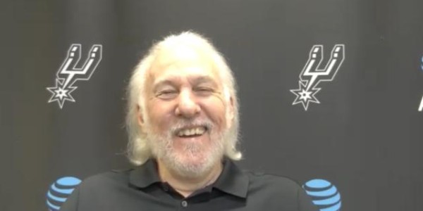 客户端下载-身高不足2米砍下双20 马刺小将活力十足比肩邓肯